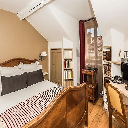 Chambres D'Hotes La Closerie Des Trois Marottes Melun Buitenkant foto