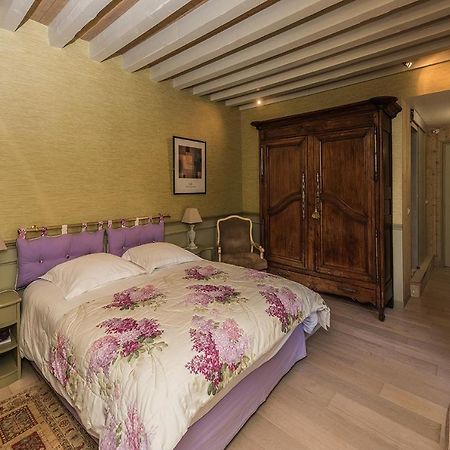 Chambres D'Hotes La Closerie Des Trois Marottes Melun Buitenkant foto