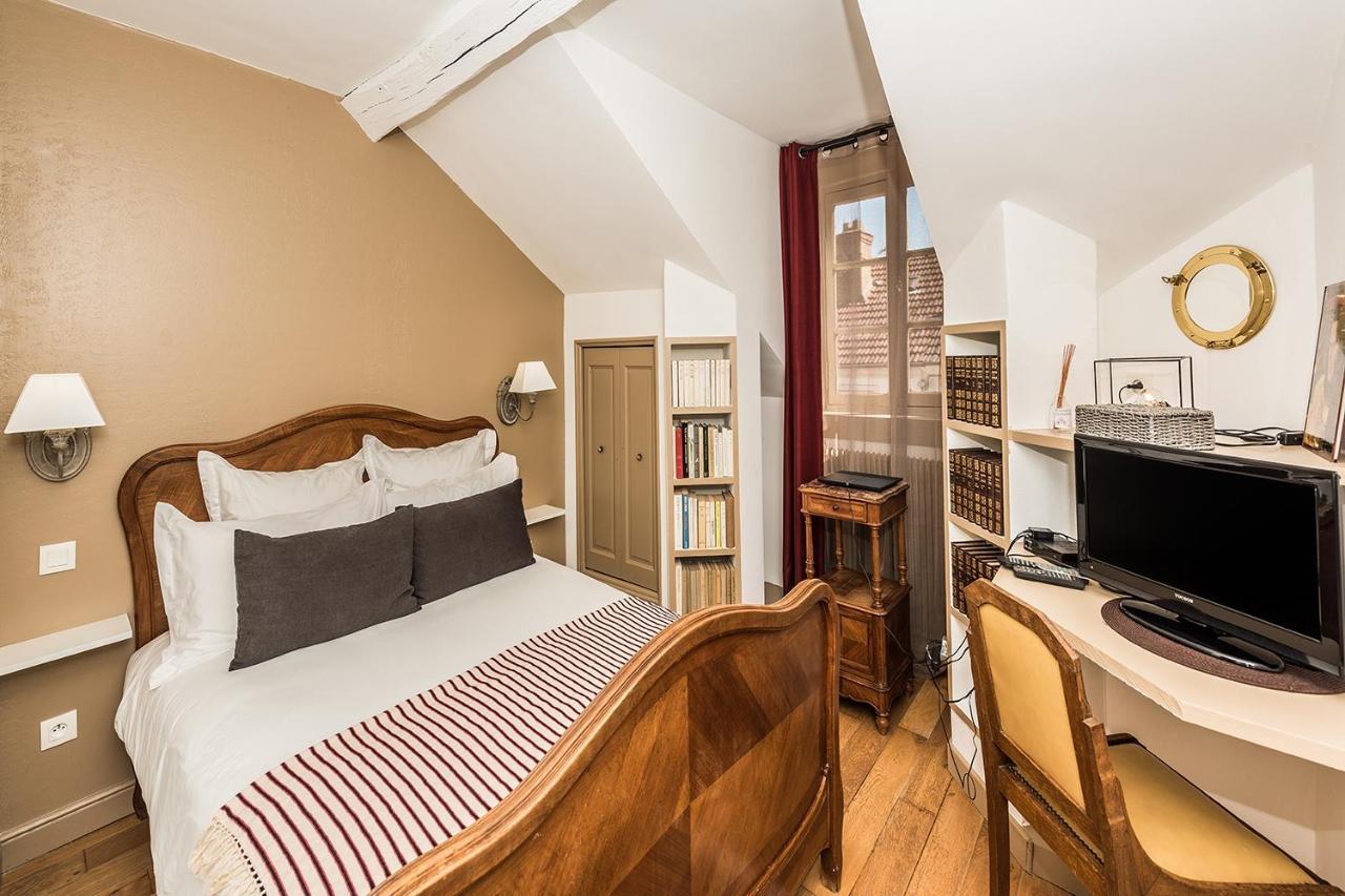 Chambres D'Hotes La Closerie Des Trois Marottes Melun Buitenkant foto